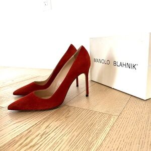 MANOLO BLAHNIK BB 105 MM PUMP - Size 10.5 EU Burnt Red/Orange Brick